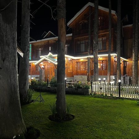 Shaw Inn By Stay Pattern グルマルグ エクステリア 写真