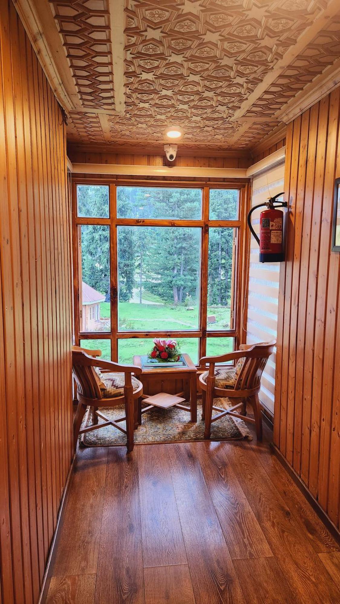 Shaw Inn By Stay Pattern グルマルグ エクステリア 写真