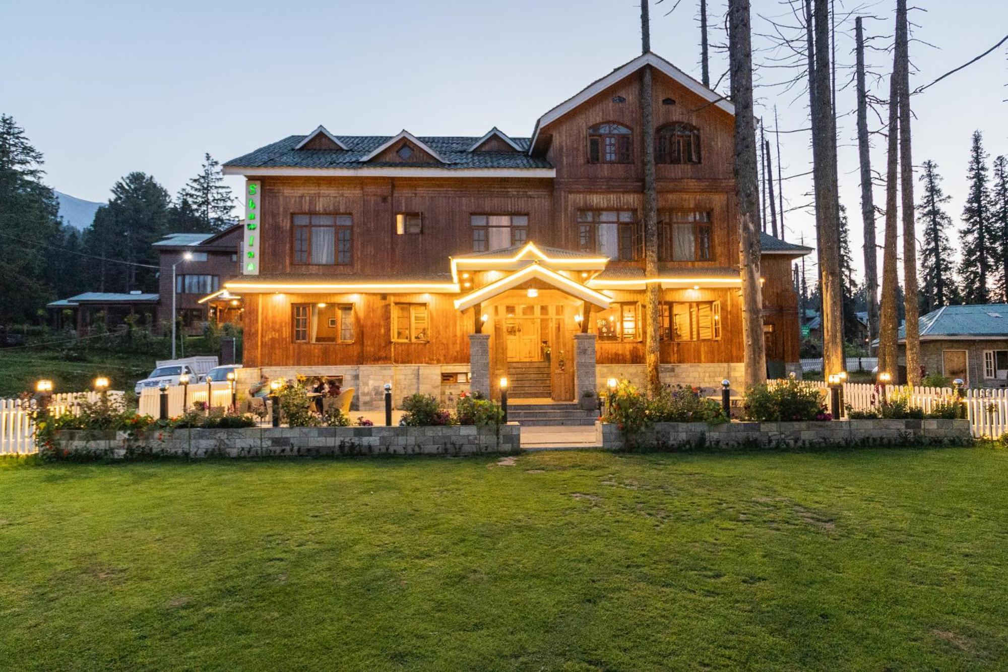 Shaw Inn By Stay Pattern グルマルグ エクステリア 写真